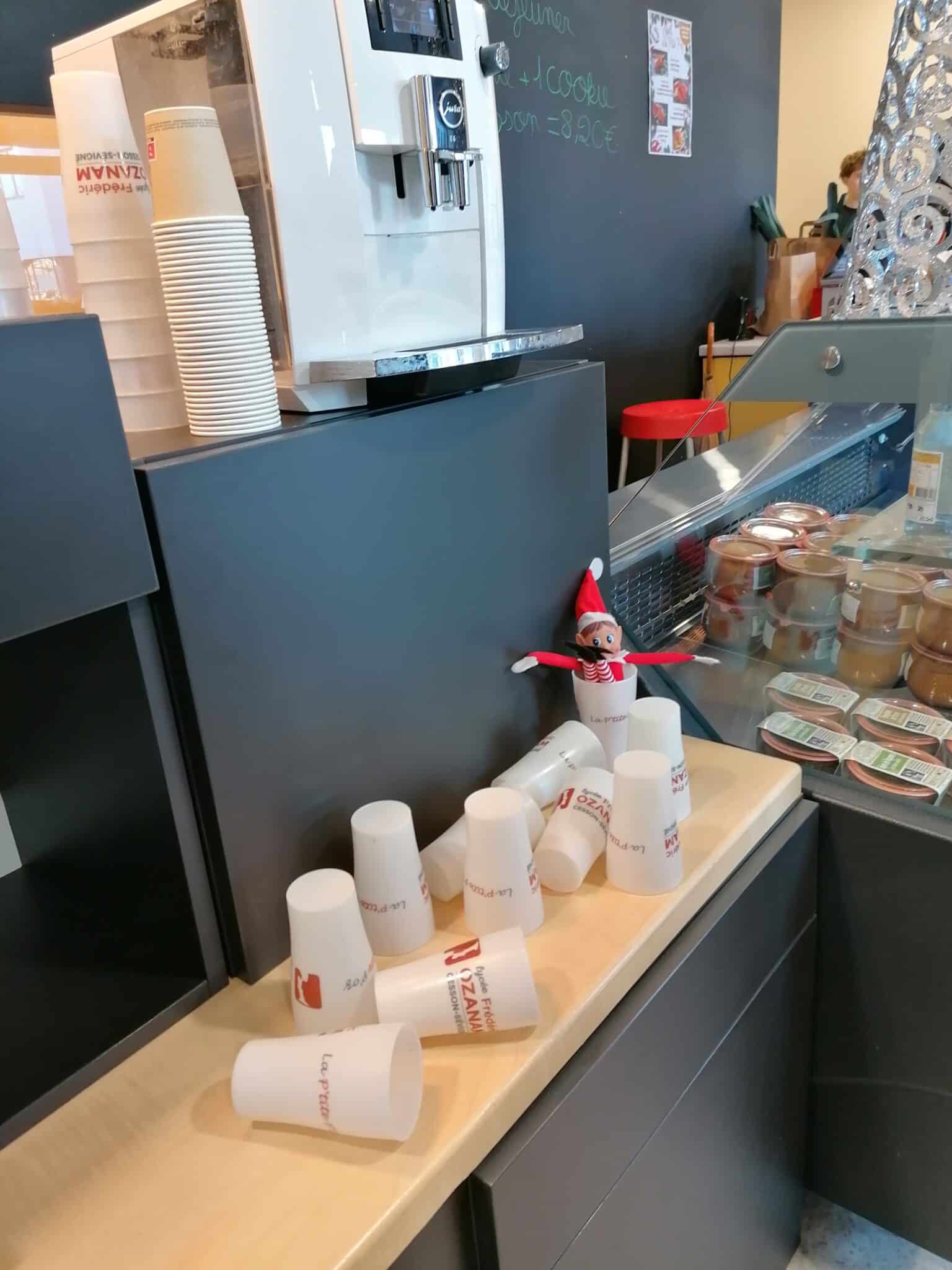 Lutin machine à café