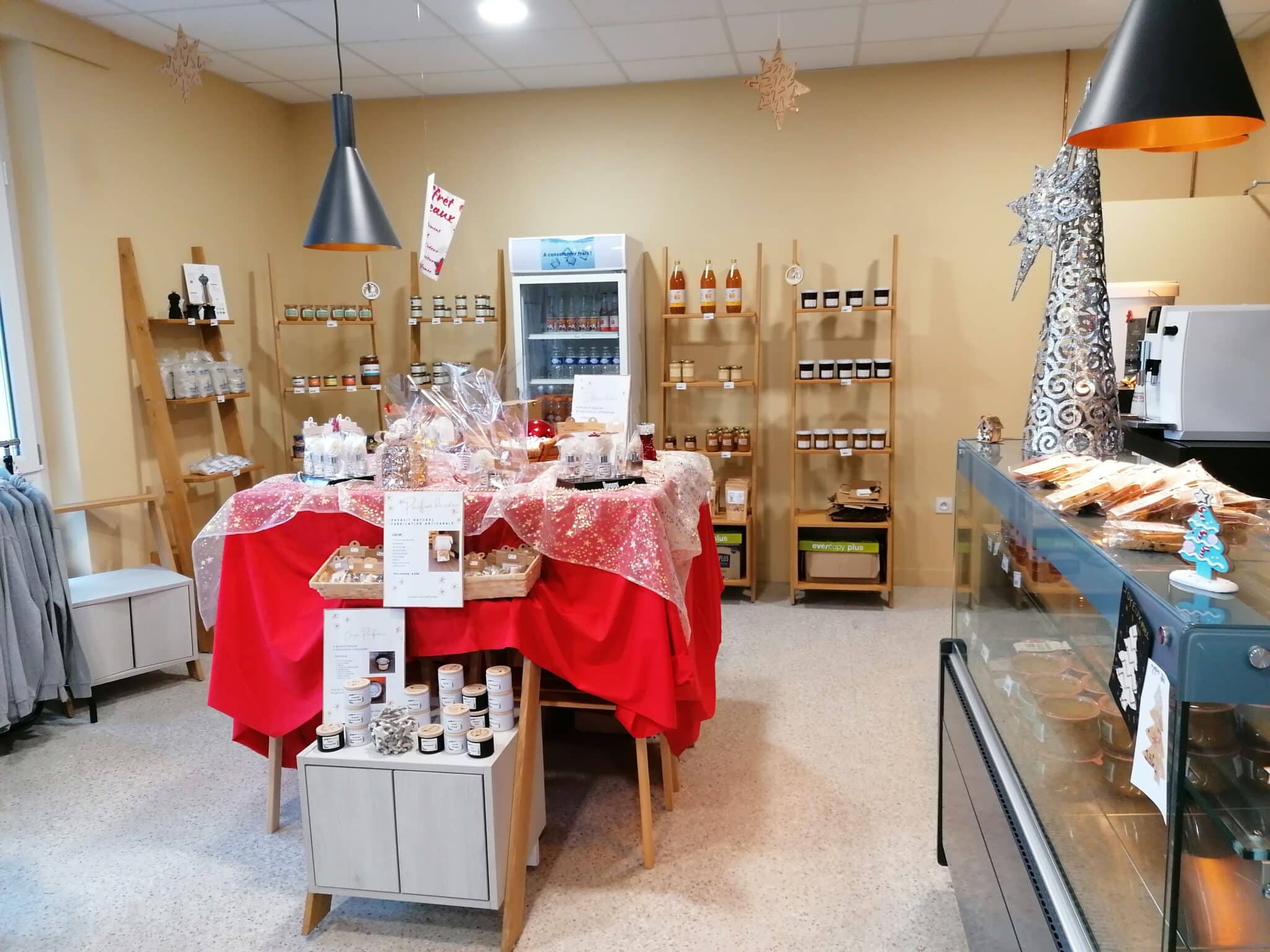 Décoration Noël magasin suite